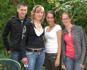 LAURA-JEUNES1 (Copier)